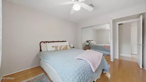 Bedroom - 2346 E Orangewood Ave, Phoenix, AZ 85020 photo 4 of 4