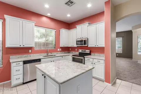 Kitchen - 4364 E Marshall Ct, Gilbert, AZ 85297 photo 2 of 4