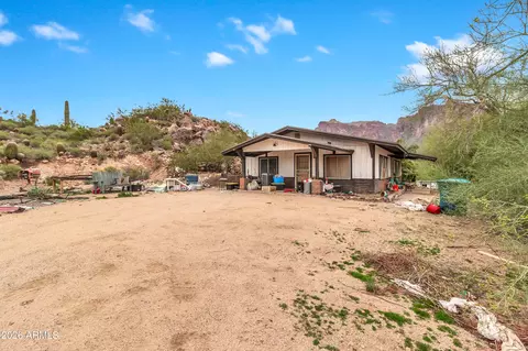 Exterior - 4970 E Hidalgo St, Apache Junction, AZ 85119 photo 1 of 9