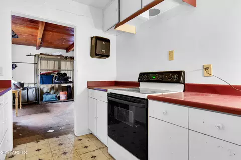 Kitchen - 4970 E Hidalgo St, Apache Junction, AZ 85119 photo 3 of 5