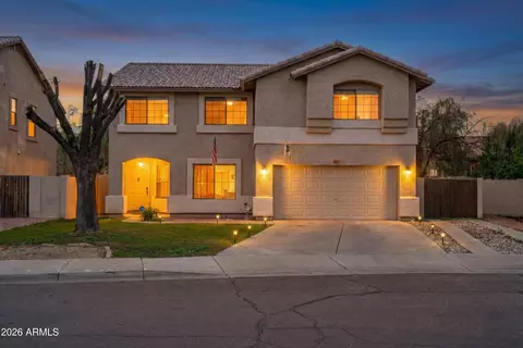 8607 N 68th Dr, Peoria, AZ 85345