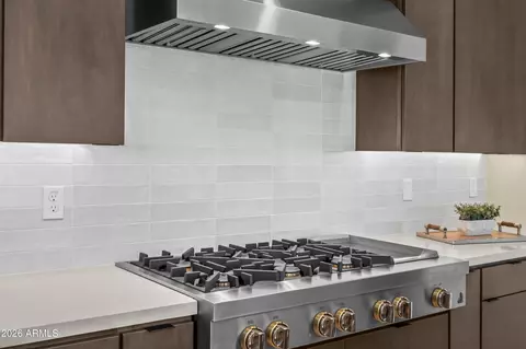 Kitchen - 10339 E Utah Ave, Mesa, AZ 85212 photo 3 of 5