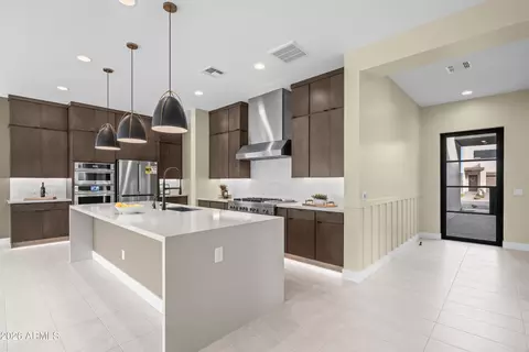 Kitchen - 10339 E Utah Ave, Mesa, AZ 85212 photo 2 of 5