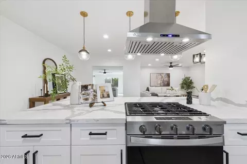 Kitchen - 4210 N 18th Ave, Phoenix, AZ 85015 photo 3 of 7