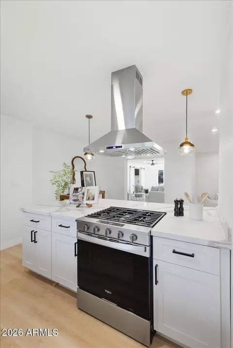 Kitchen - 4210 N 18th Ave, Phoenix, AZ 85015 photo 5 of 7