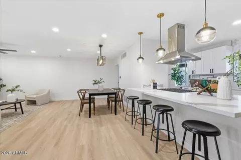 Dining - 4210 N 18th Ave, Phoenix, AZ 85015 photo 1 of 3