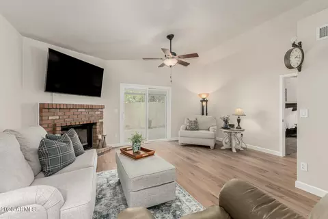 520 E Hartford Ave, Phoenix, AZ 85022 photo 3