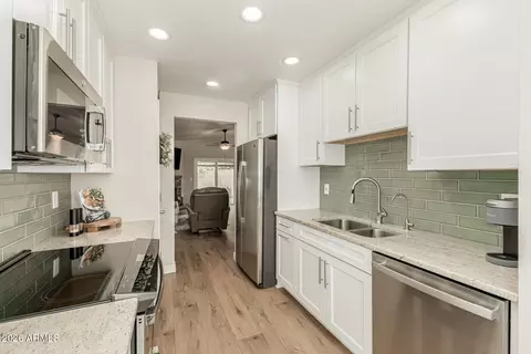 520 E Hartford Ave, Phoenix, AZ 85022 photo 14