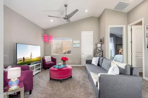 Living - 3067 N 33rd Pl, Phoenix, AZ 85018 photo 3 of 4