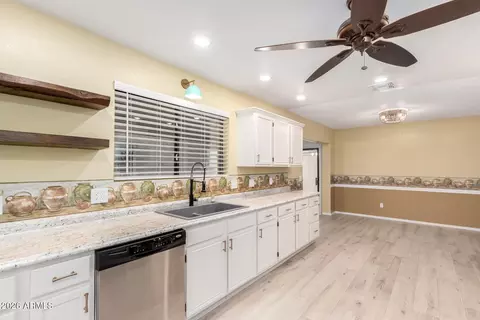 Kitchen - 1818 W 15th Ln, Apache Junction, AZ 85120 photo 4 of 4