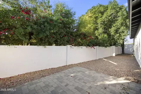 Exterior - 4512 N 38th St, Phoenix, AZ 85018 photo 3 of 6
