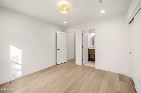 Bedroom - 4512 N 38th St, Phoenix, AZ 85018 photo 6 of 6