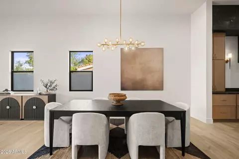 Dining - 4512 N 38th St, Phoenix, AZ 85018 photo 1 of 2