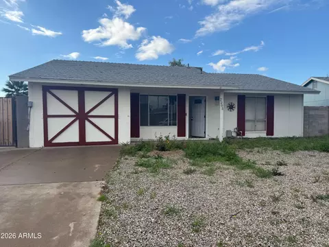2205 W Desiree Ln, Tempe, AZ 85282