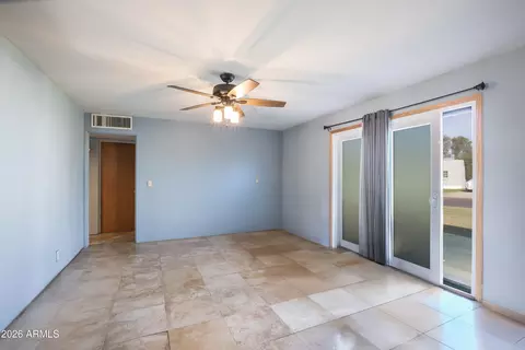 4529 E Heatherbrae Dr, Phoenix, AZ 85018 photo 4