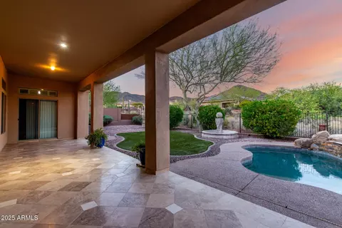 41715 N River Bend Rd, Phoenix, AZ 85086