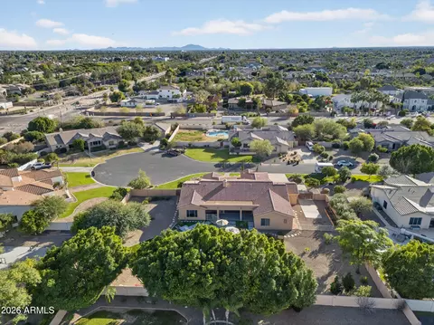 View/Area - 3540 E Menlo Cir, Mesa, AZ 85213 photo 3 of 10