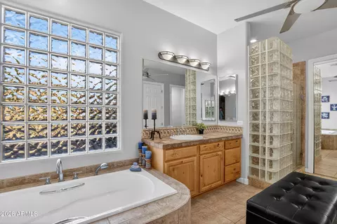 Bath - 3540 E Menlo Cir, Mesa, AZ 85213 photo 2 of 7