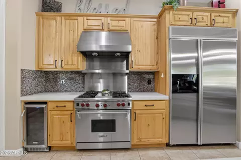 Kitchen - 3540 E Menlo Cir, Mesa, AZ 85213 photo 7 of 8