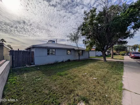 3305 W Bethany Home Rd, Phoenix, AZ 85017