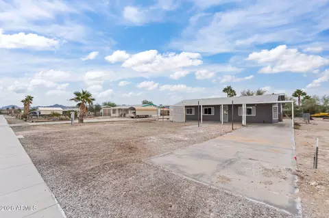 865 W Mountain View Ln, Quartzsite, AZ 85346