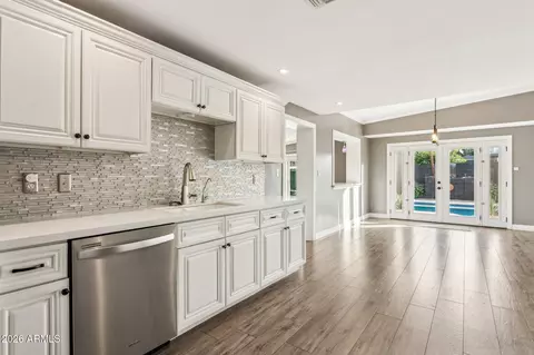 Kitchen - 3725 E Paradise Dr, Phoenix, AZ 85028 photo 1 of 3