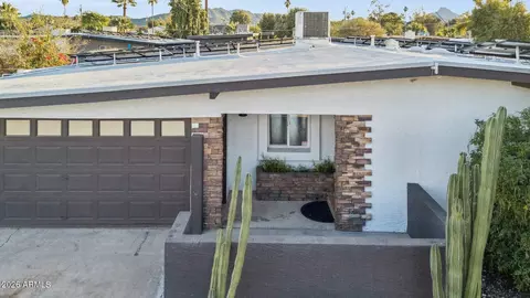 Exterior - 3725 E Paradise Dr, Phoenix, AZ 85028 photo 6 of 12