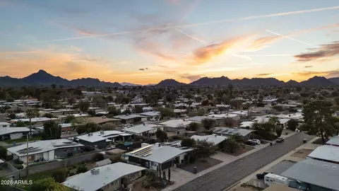 View/Area - 3725 E Paradise Dr, Phoenix, AZ 85028 photo 17 of 17