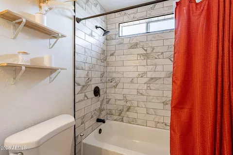 Bath - 3015 E Dahlia Dr, Phoenix, AZ 85032 photo 4 of 4