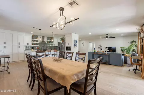 Dining - 3015 E Dahlia Dr, Phoenix, AZ 85032 photo 2 of 4