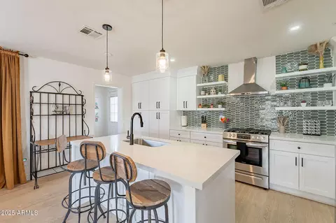 Kitchen - 3015 E Dahlia Dr, Phoenix, AZ 85032 photo 2 of 10