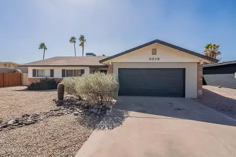 Exterior - 3015 E Dahlia Dr, Phoenix, AZ 85032 photo 1 of 16