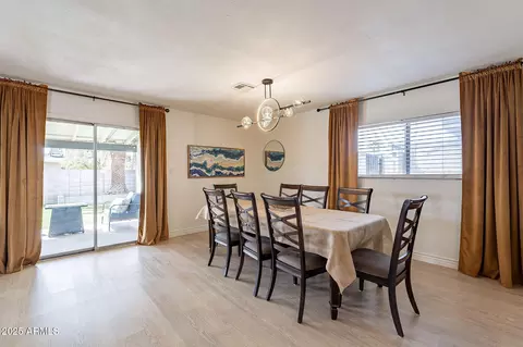 Dining - 3015 E Dahlia Dr, Phoenix, AZ 85032 photo 4 of 4