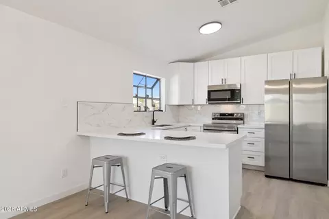 5108 E Shomi St, Phoenix, AZ 85044 photo 3