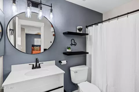 Bath - 945 W Wendy Way, Gilbert, AZ 85233 photo 1 of 3