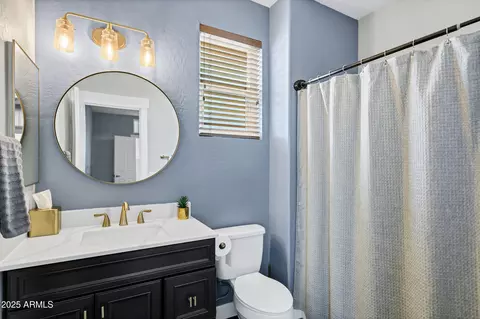 Bath - 945 W Wendy Way, Gilbert, AZ 85233 photo 3 of 3