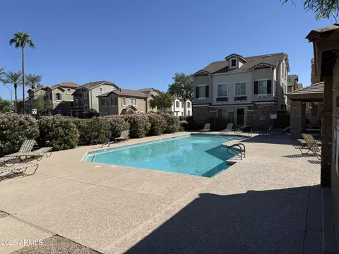 Exterior - 945 W Wendy Way, Gilbert, AZ 85233 photo 7 of 8
