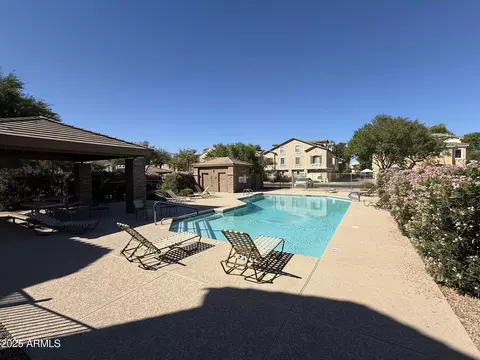 Exterior - 945 W Wendy Way, Gilbert, AZ 85233 photo 6 of 8