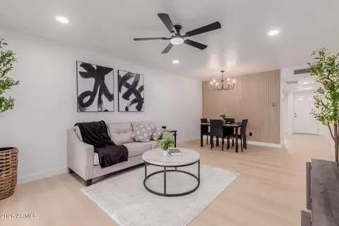 2432 W Eugie Ave W, Phoenix, AZ 85029