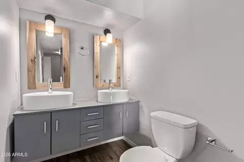 Bath - 3710 E Altadena Ave, Phoenix, AZ 85028 photo 3 of 3
