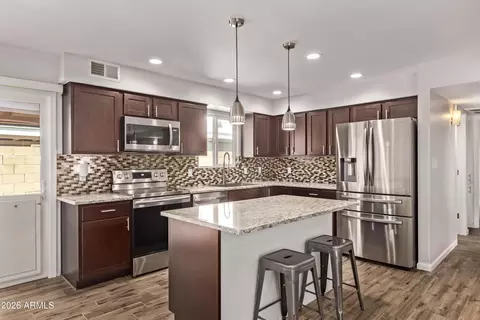 Kitchen - 3710 E Altadena Ave, Phoenix, AZ 85028 photo 1 of 4
