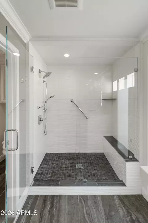 Bath - 2521 E Marshall Ave, Phoenix, AZ 85016 photo 1 of 3