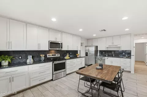 2219 S River Dr, Tempe, AZ 85282 photo 11