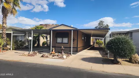 2233 E Behrend Dr #61, Phoenix, AZ 85024 photo 2