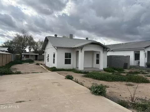 207 E Jackson Ave, Buckeye, AZ 85326 photo 2