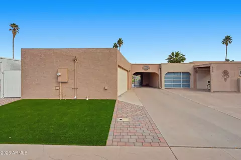 2217 N Recker Rd, Mesa, AZ 85215