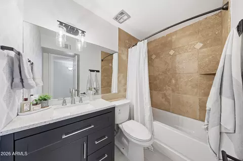 Bath - 3317 E Bloomfield Rd, Phoenix, AZ 85032 photo 1 of 2