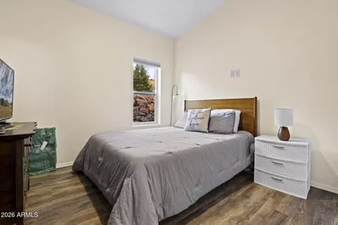 Bedroom - 1141 Elk Rim Ct, Pine, AZ 85544 photo 2 of 2