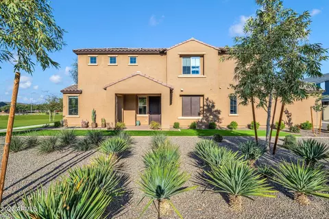 2042 W Lariat Ln, Phoenix, AZ 85085