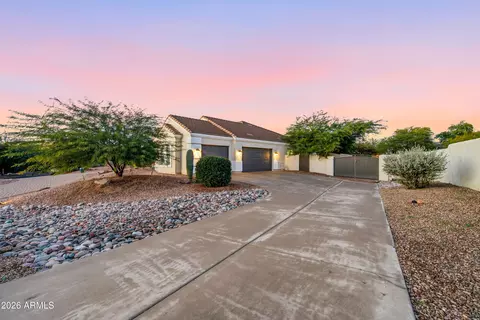 Exterior - 7618 E Presidio St, Mesa, AZ 85207 photo 2 of 8